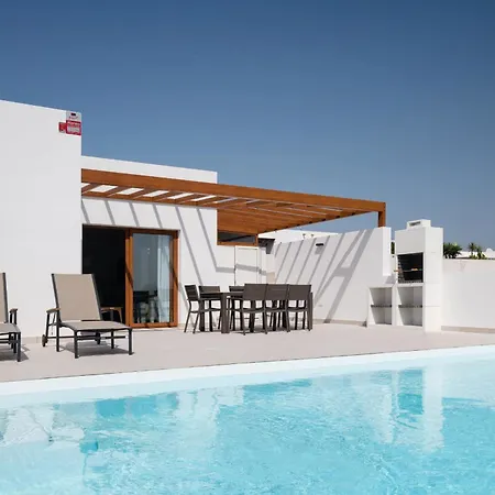 Arbea - Vipvipvillas 빌라 플라야블랑카